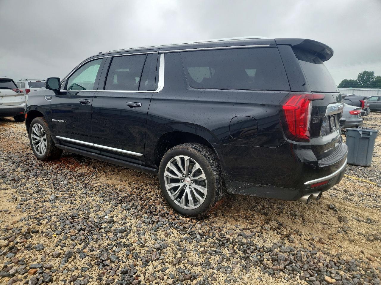 2021 GMC Yukon Xl Denali - Фото 2