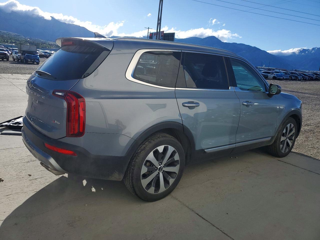 2021 Kia Telluride S - Image 3