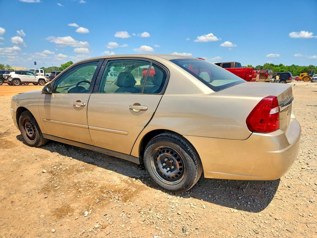 2007 Chevrolet Malibu Ls - Image 2