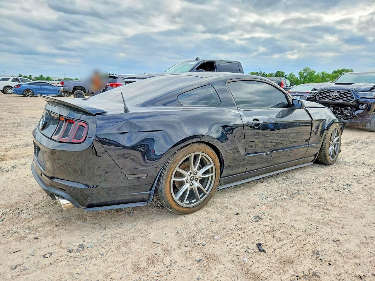 2014 Ford Mustang Gt - Image 3