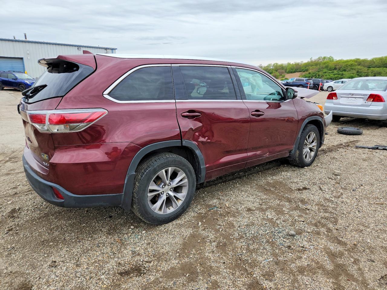 2015 Toyota Highlander Xle - Фото 3
