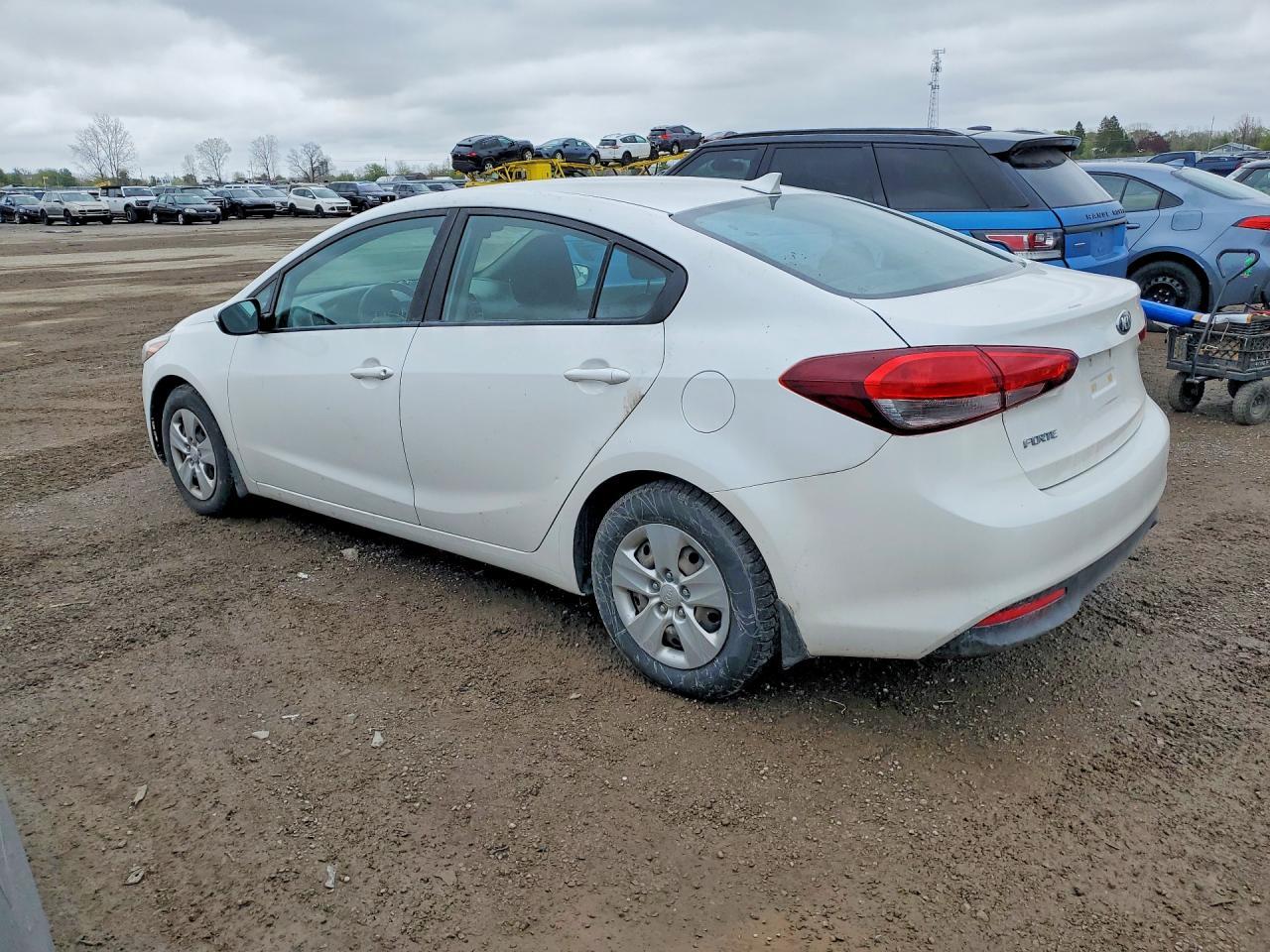 2017 Kia Forte Lx - Фото 2