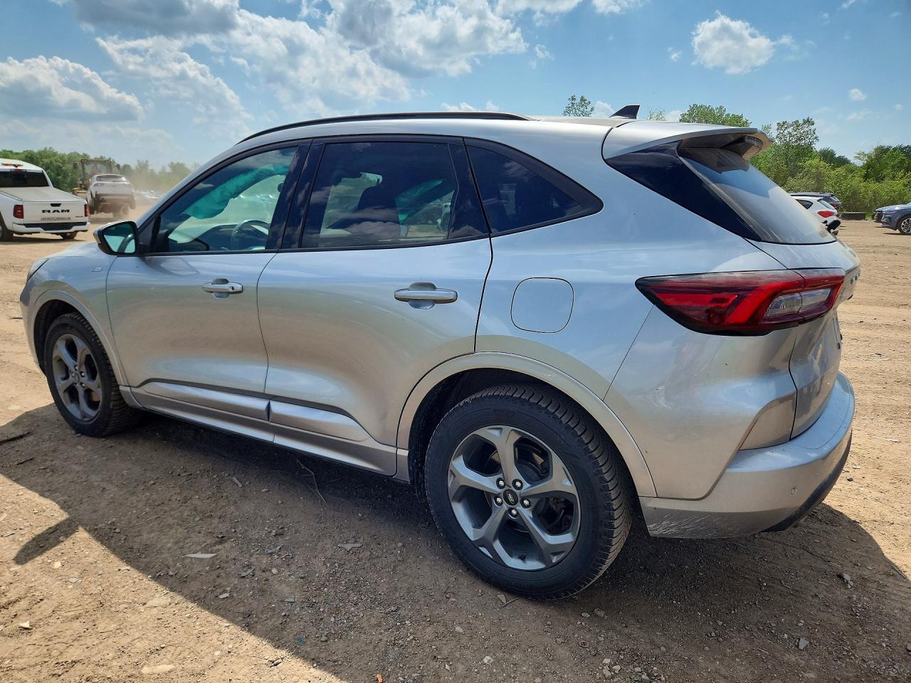 2023 Ford Escape St Line Select - Фото 2