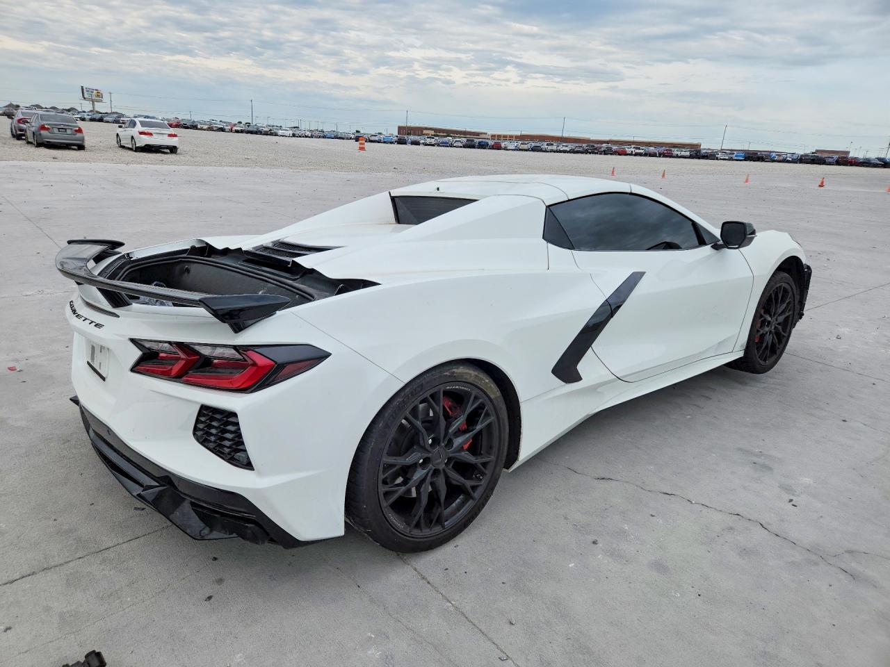 2025 Chevrolet Corvette Stingray 2Lt - Image 3