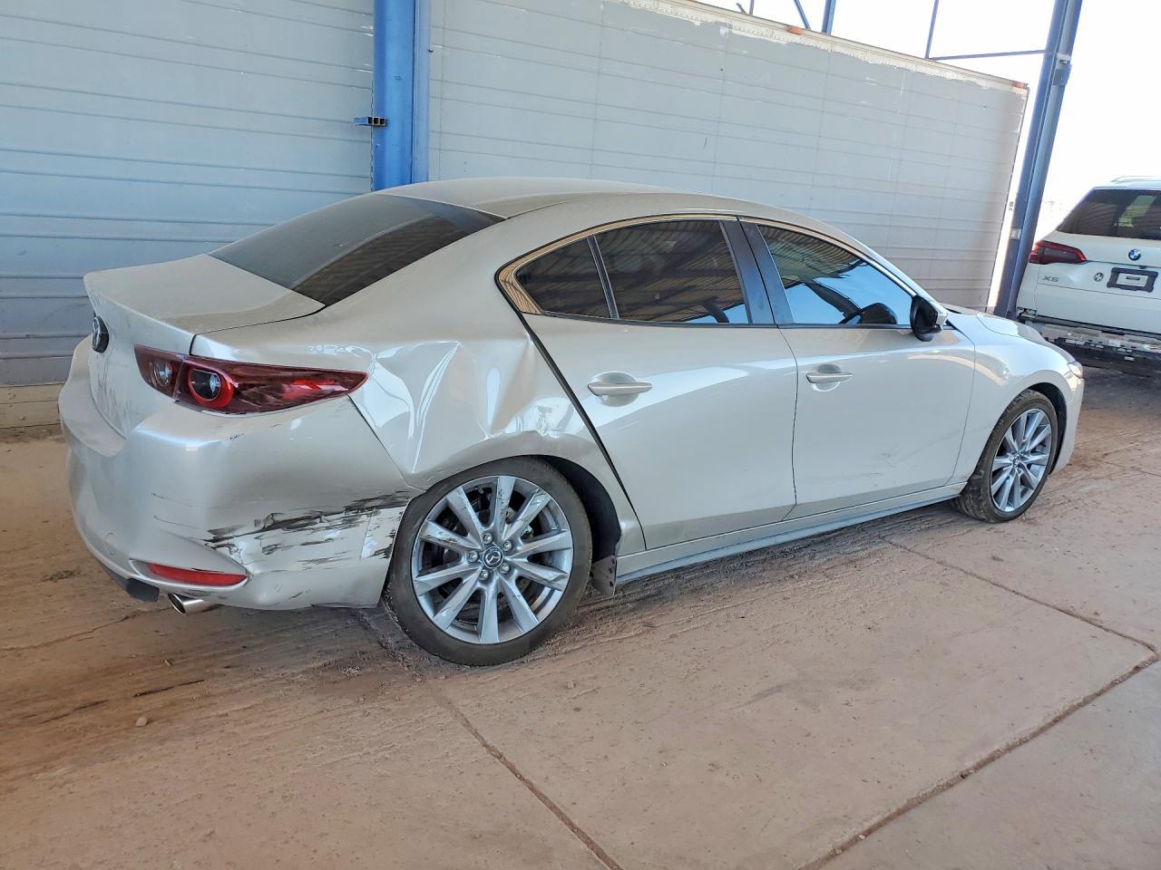 2026 Mazda 3 Preferred - Фото 3