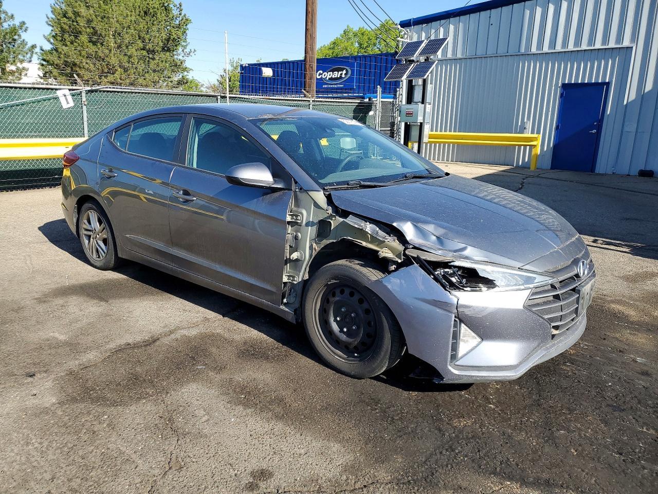 2019 Hyundai Elantra Sel - Image 4