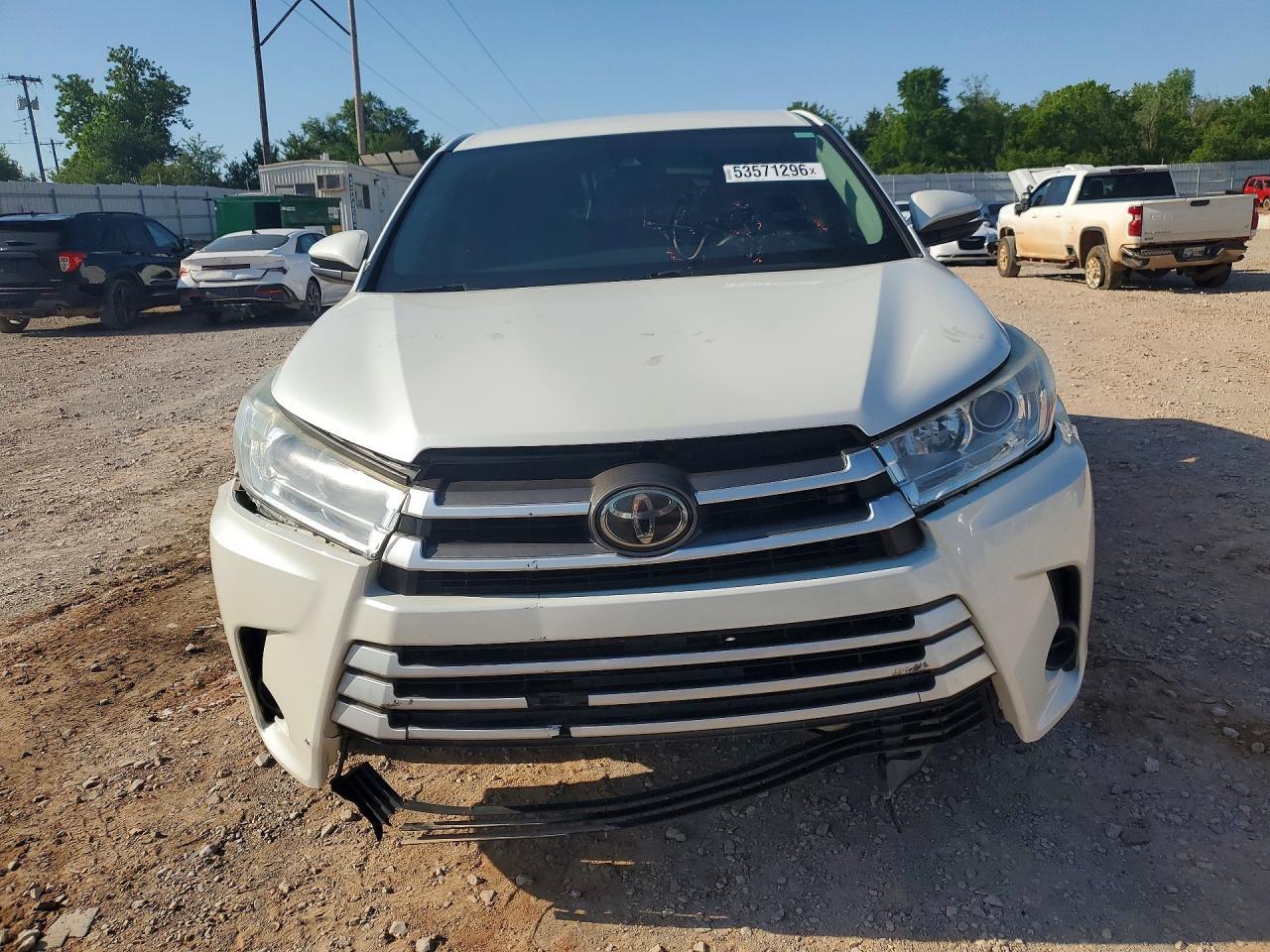 2019 Toyota Highlander Le - Image 5