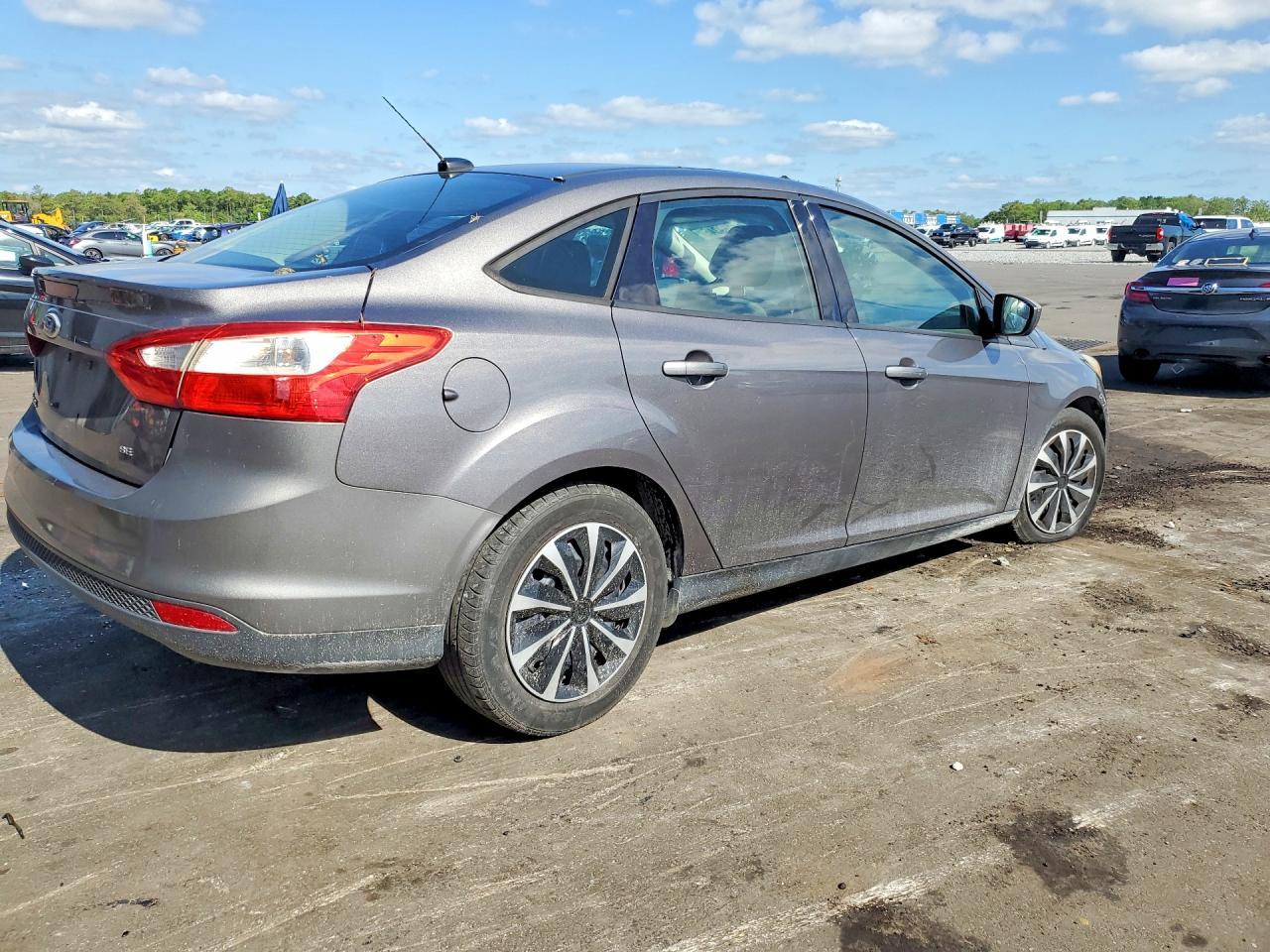 2012 Ford Focus Se - Image 3