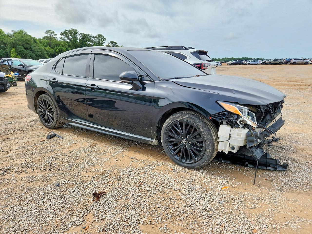 2019 Toyota Camry Se - Фото 4