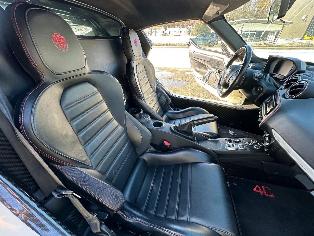2016 Alfa Romeo 4C - Фото 5