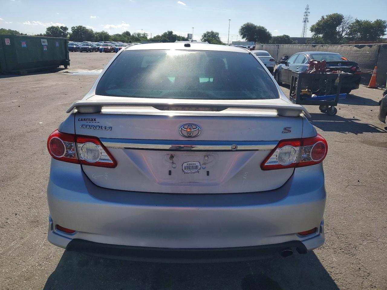 2011 Toyota Corolla S - Фото 6