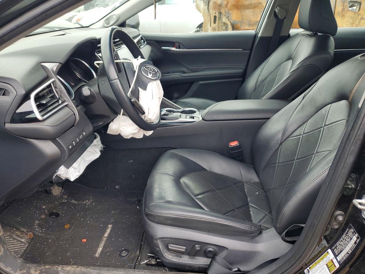 2018 Toyota Camry Hybrid Xle - Image 7