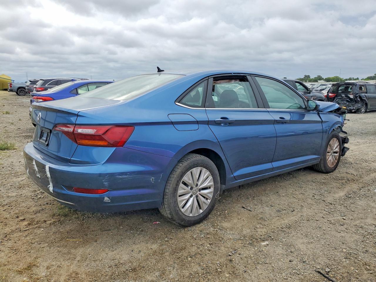 2019 Volkswagen Jetta S - Фото 3