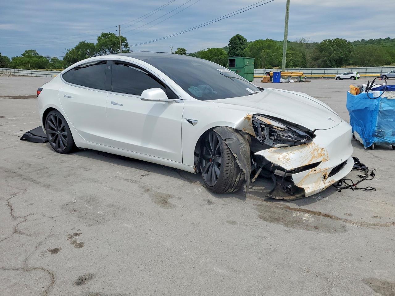 2020 Tesla Model 3 - Image 4