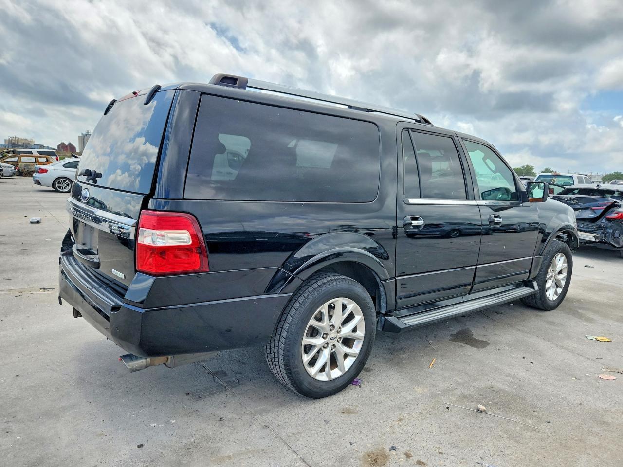 2017 Ford Expedition El Limited - Image 3