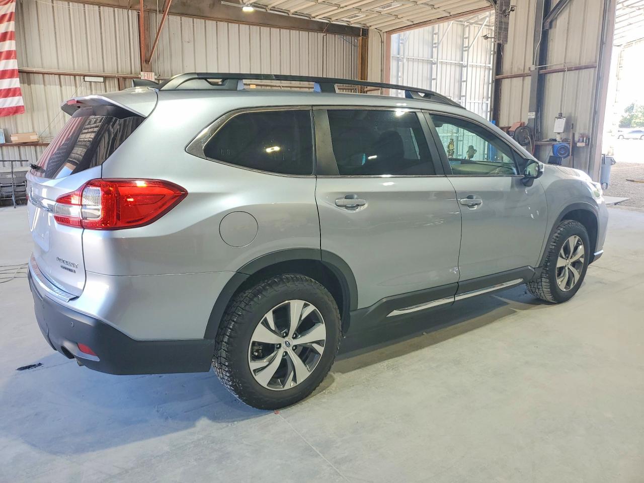 2021 Subaru Ascent Limited - Image 3