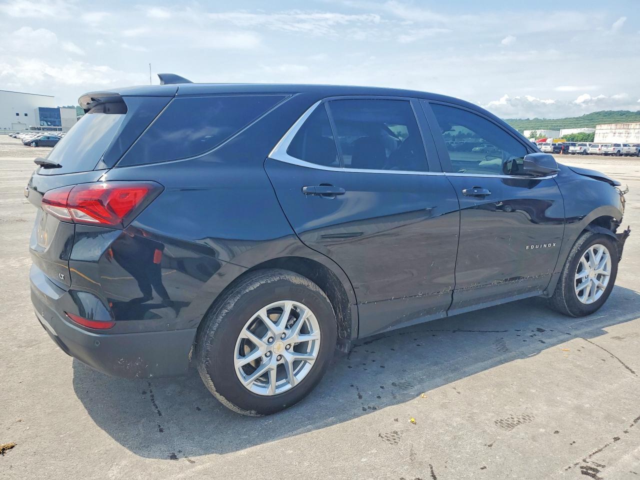 2022 Chevrolet Equinox Lt - Фото 3