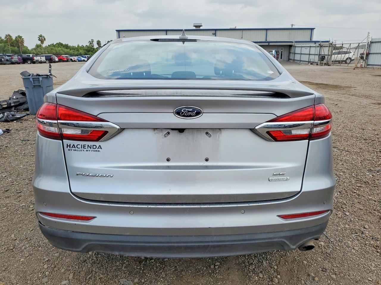 2020 Ford Fusion Se - Фото 6