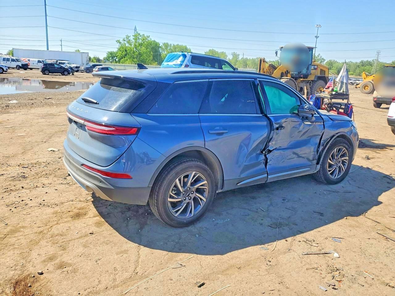 2026 Lincoln Corsair Premiere - Image 3