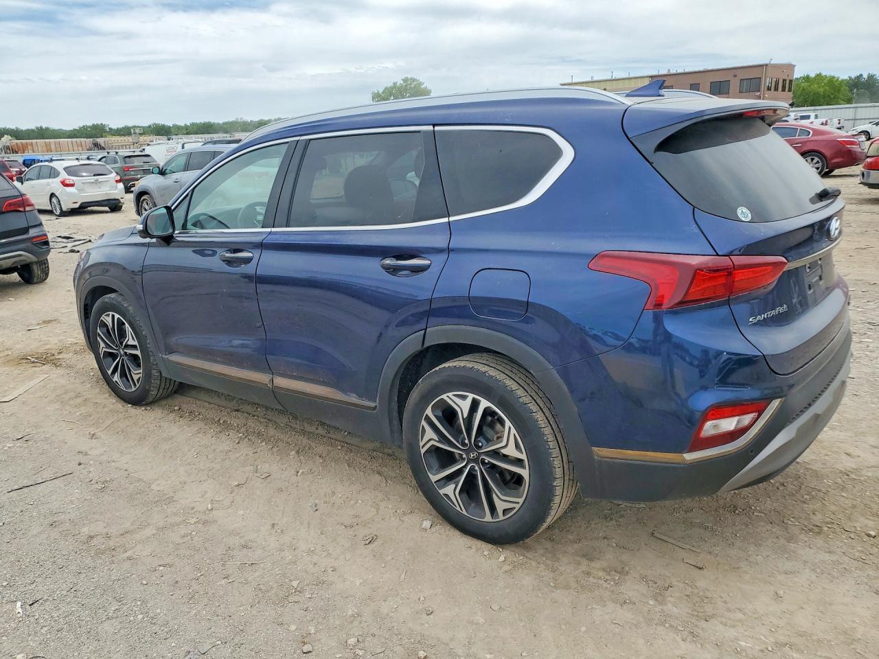 2020 Hyundai Santa Fe Limited 2.0T - Фото 2