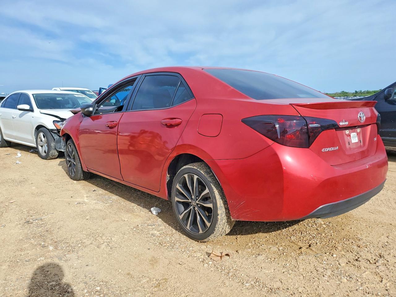 2019 Toyota Corolla Se - Фото 2