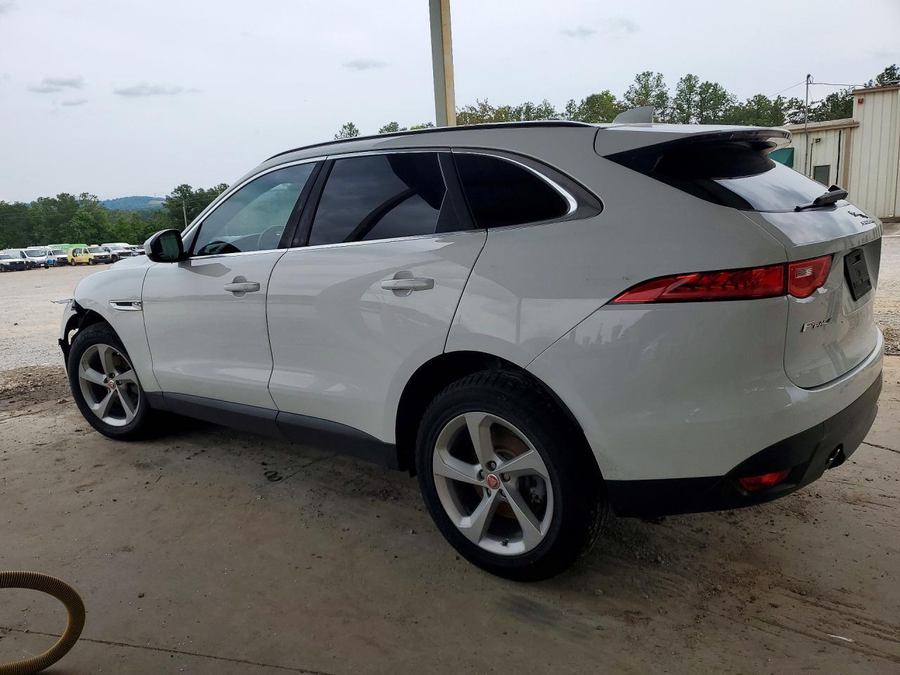2019 Jaguar F-Pace Premium - Фото 2