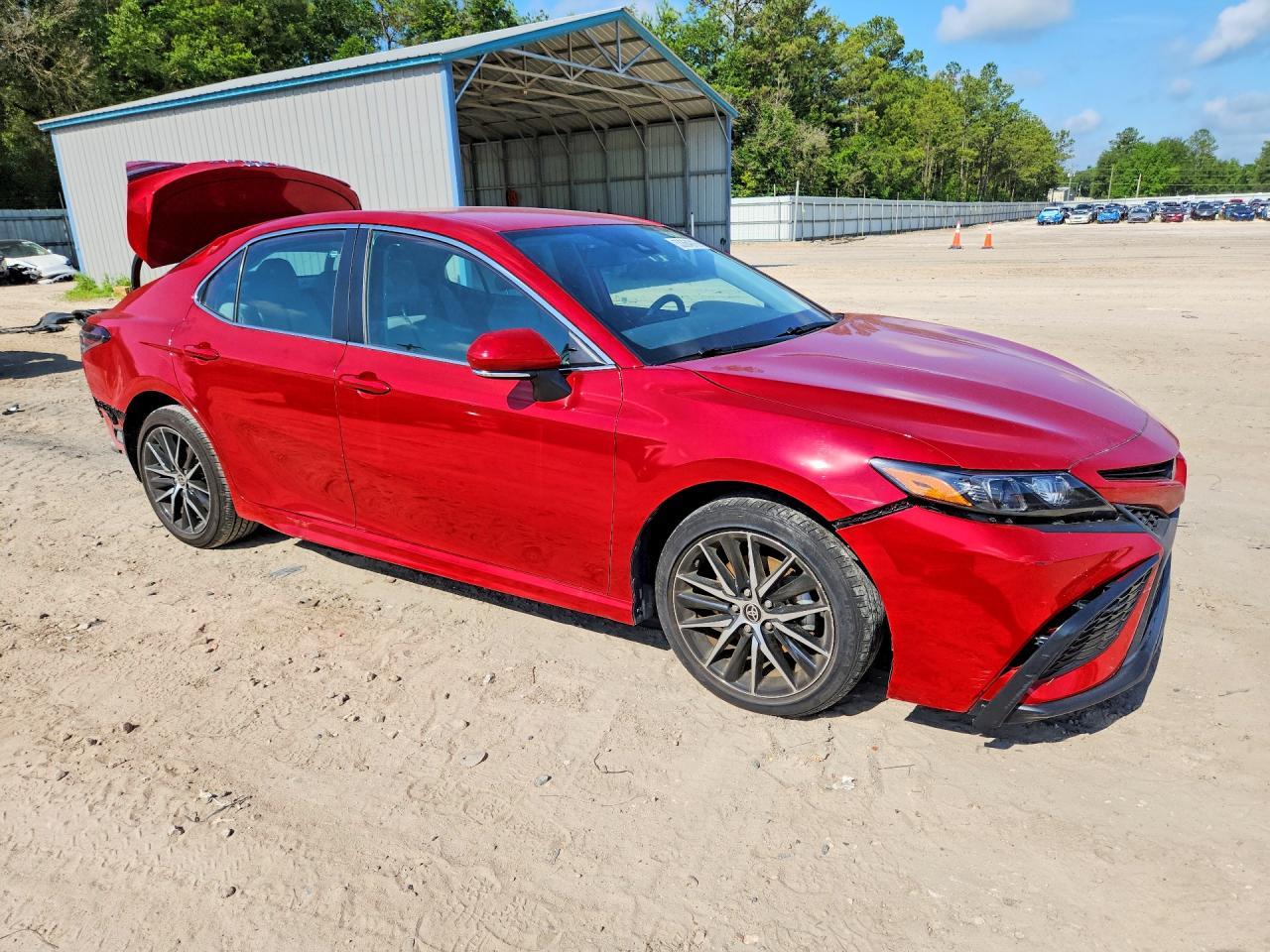 2024 Toyota Camry Se - Image 4