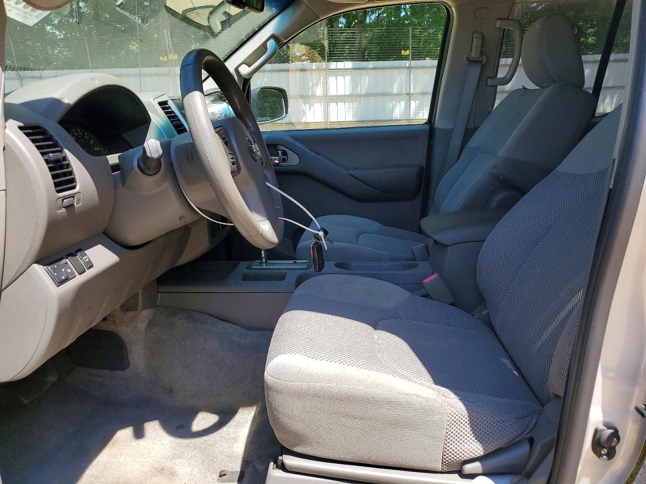 2012 Nissan Frontier S - Фото 7
