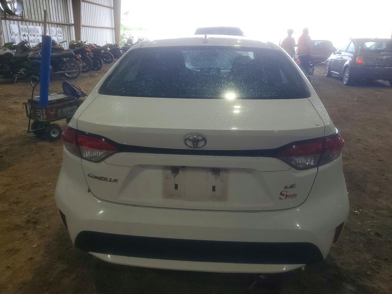 2021 Toyota Corolla Le - Image 6
