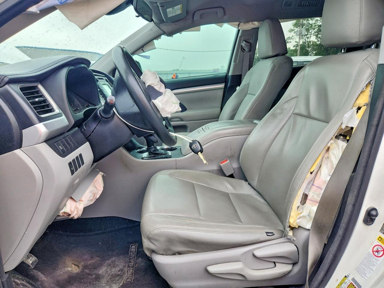 2017 Toyota Highlander Le - Фото 7