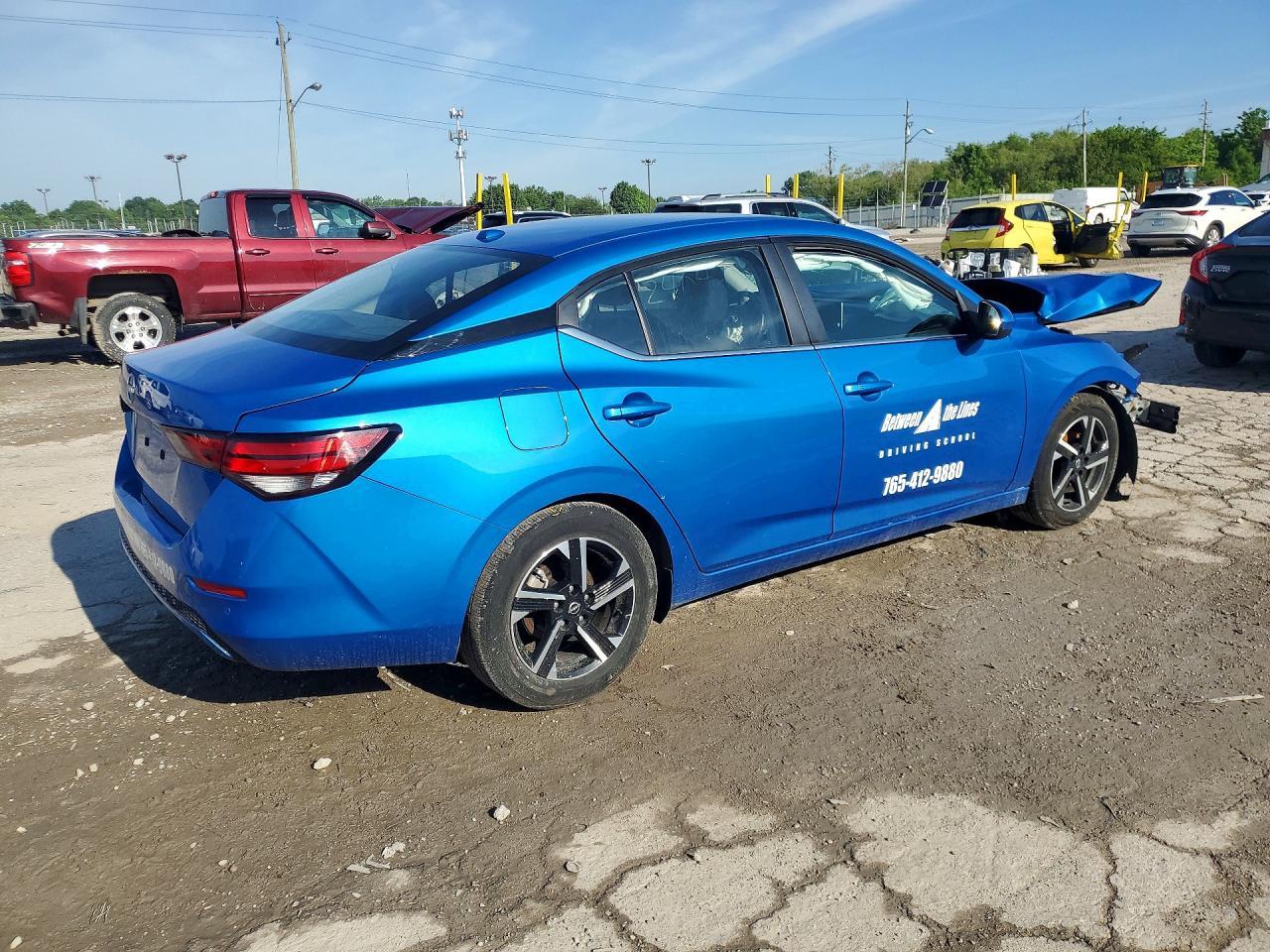 2025 Nissan Sentra Sv - Image 3