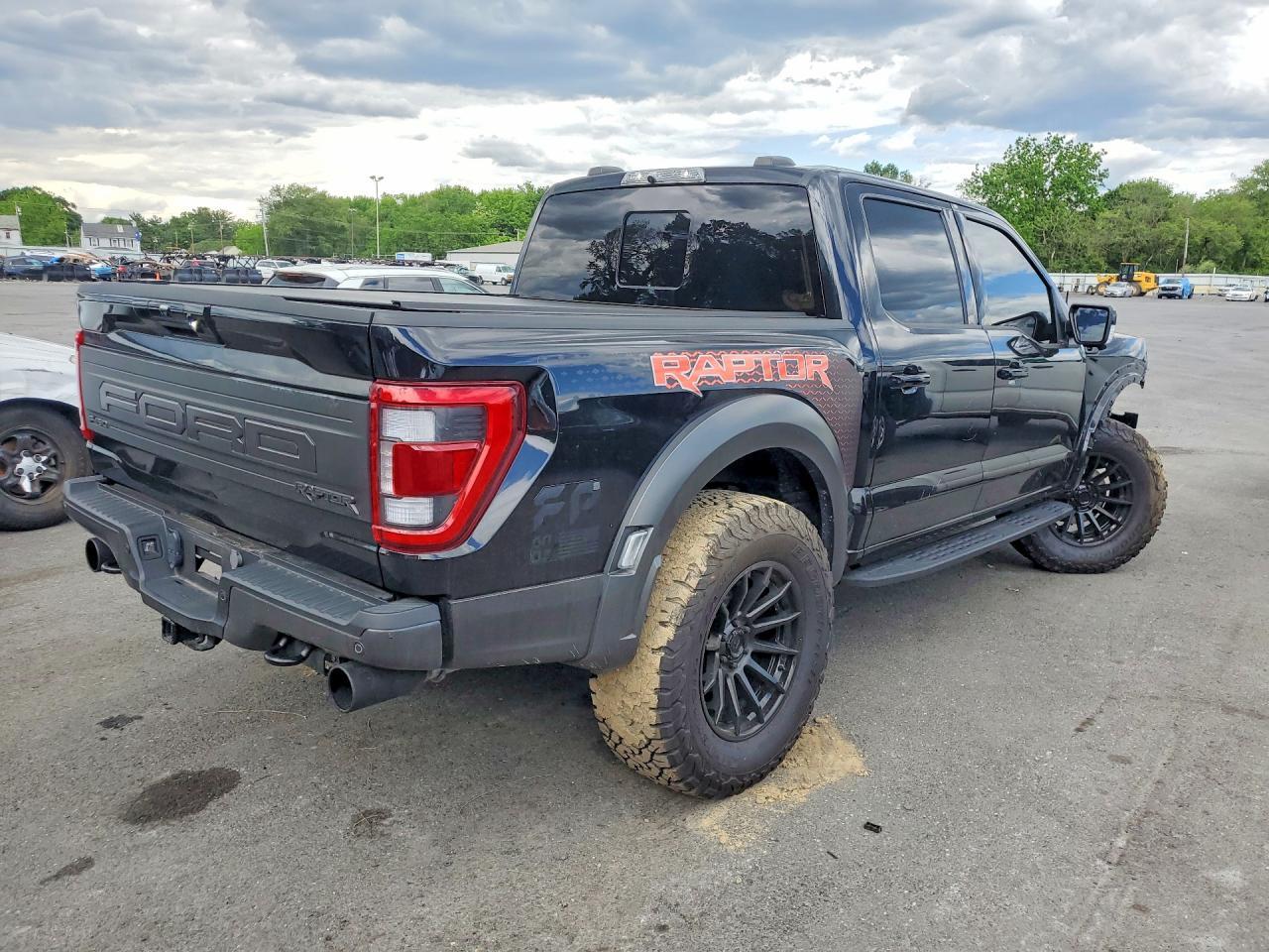 2023 Ford F150 Raptor - Фото 3