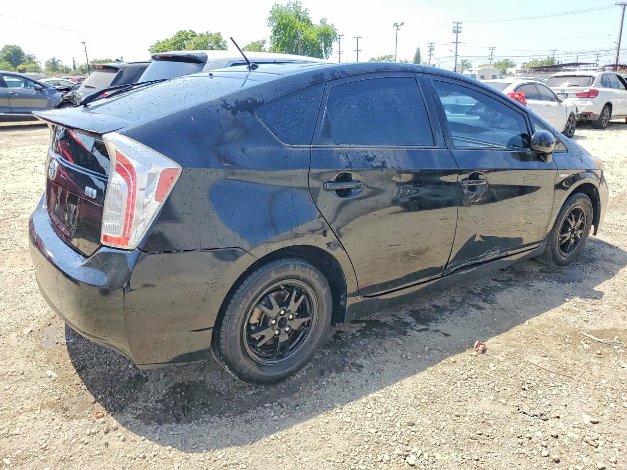 2015 Toyota Prius Two - Фото 3