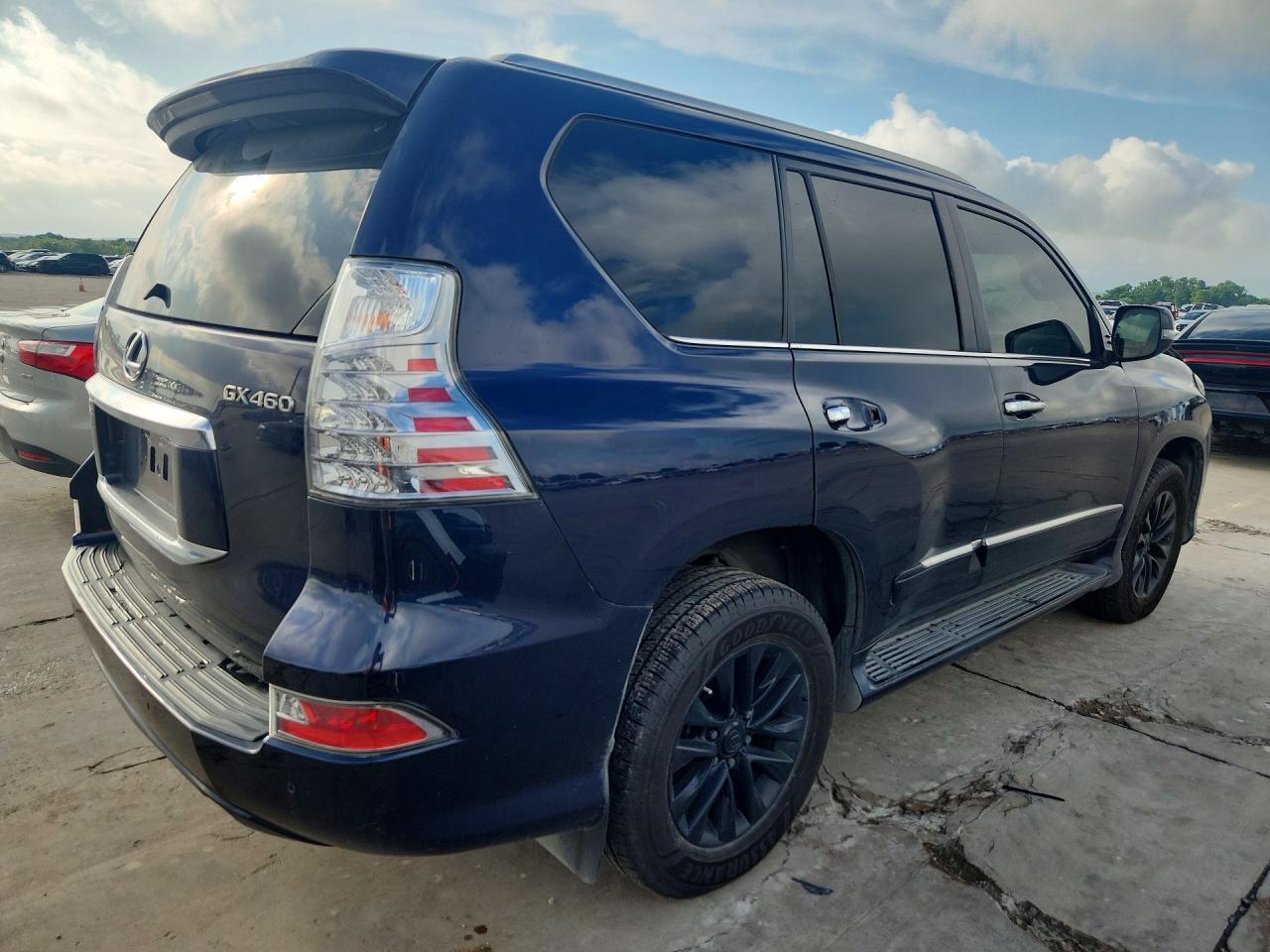 2017 Lexus Gx 460 - Image 3