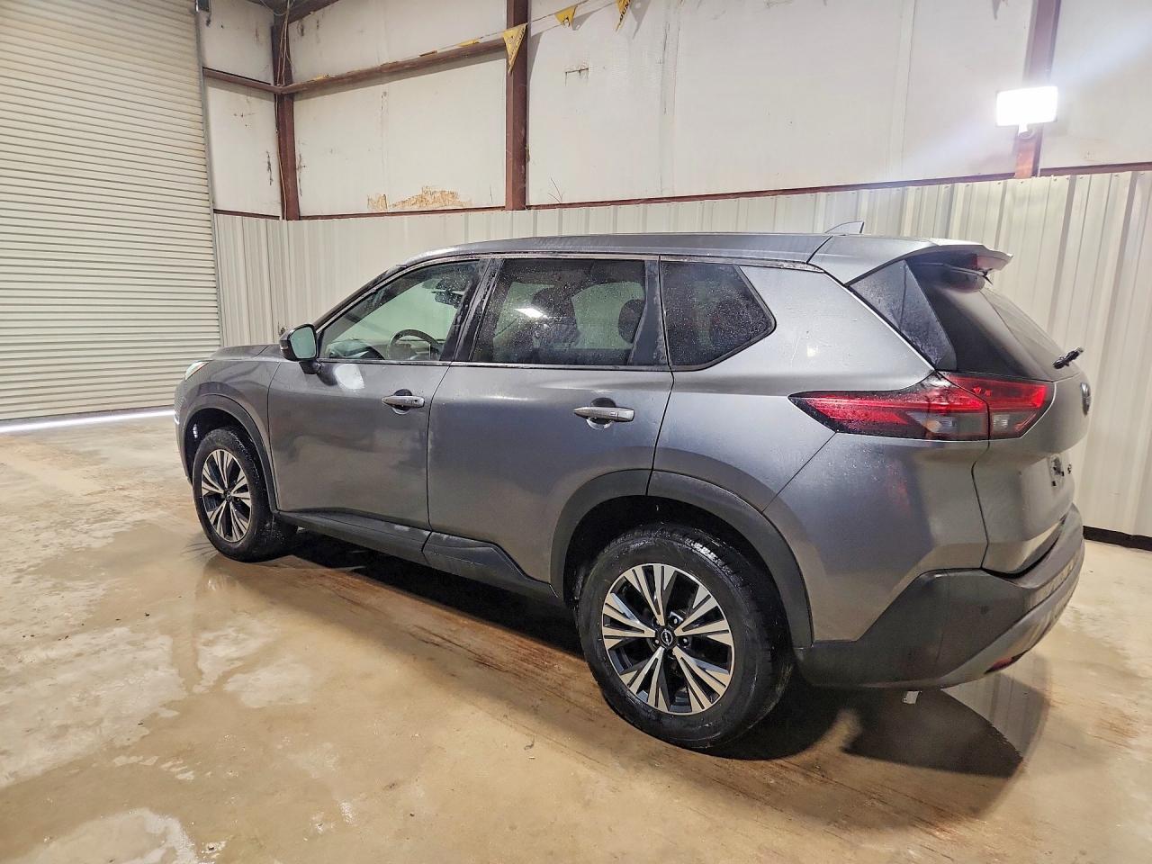 2022 Nissan Rogue Sv - Image 2