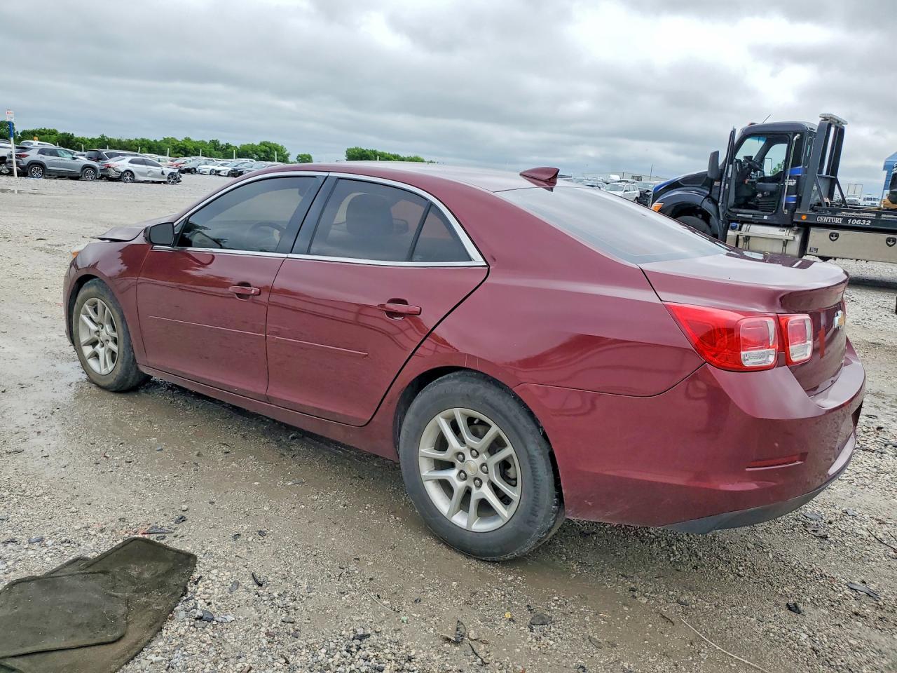 2015 Chevrolet Malibu 1Lt - Image 2