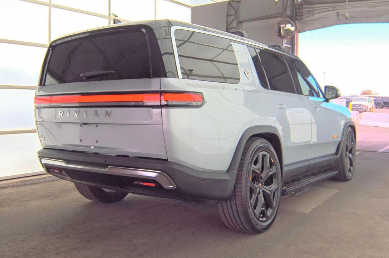 2023 Rivian R1S Adventure - Image 4