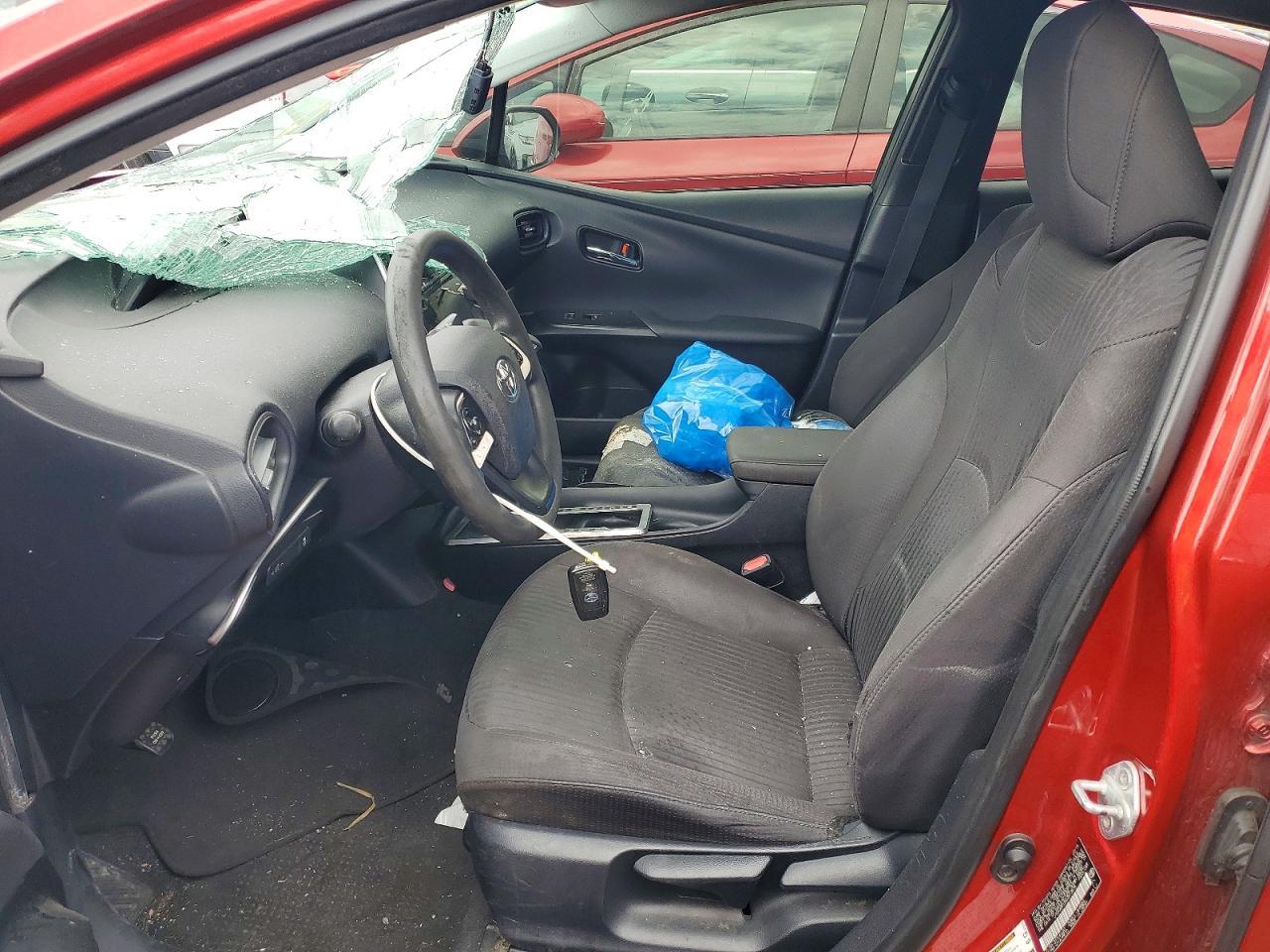 2016 Toyota Prius Two Eco - Image 7