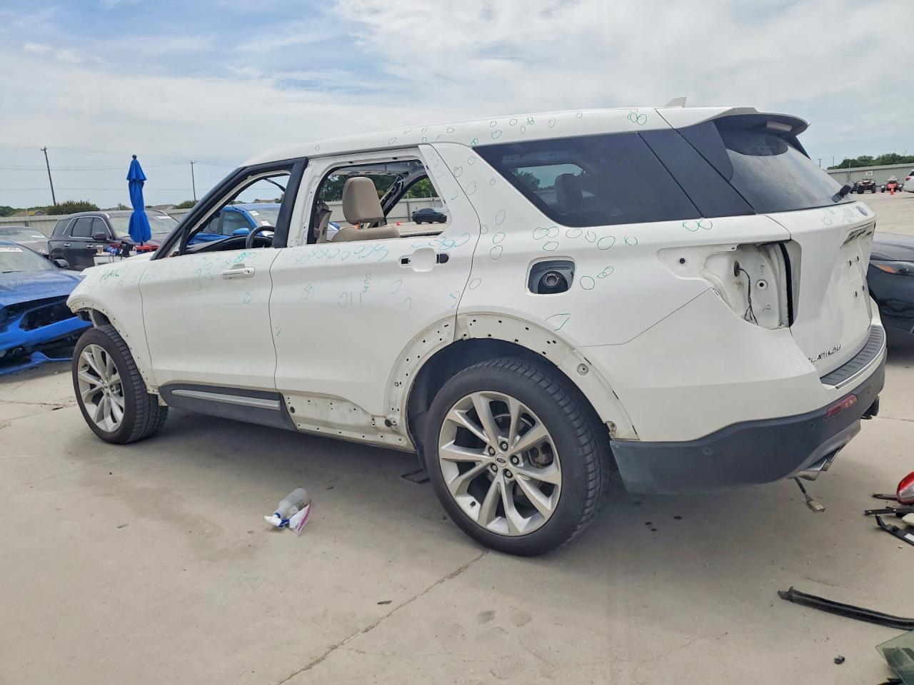 2021 Ford Explorer Platinum - Фото 2