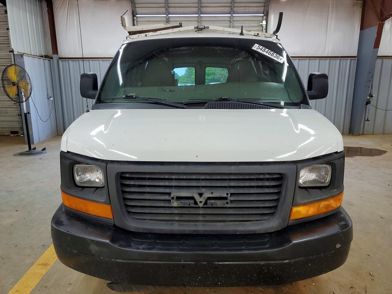 2015 Chevrolet Express G2500 - Фото 5