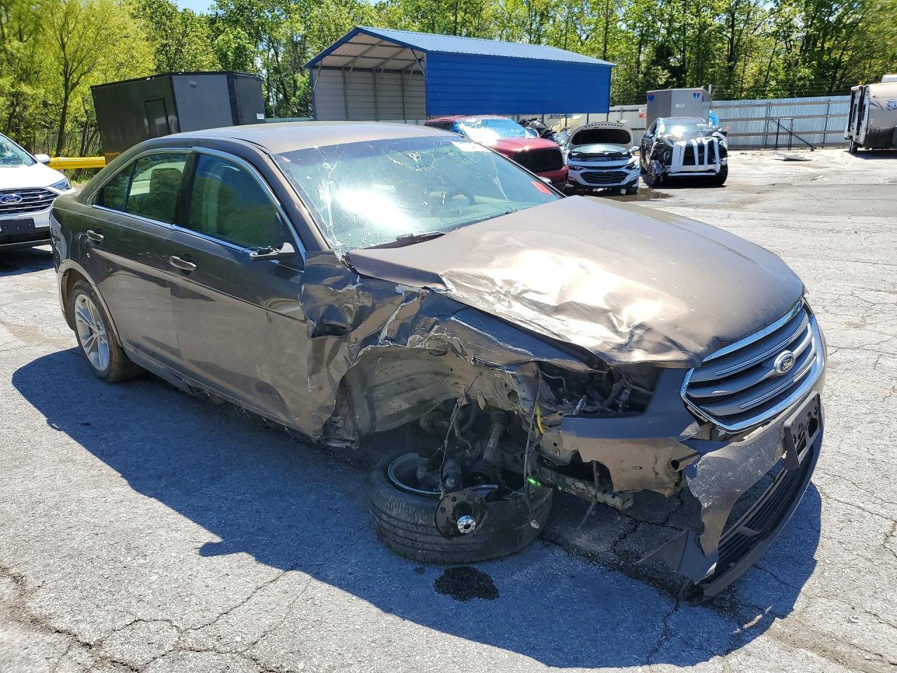 2015 Ford Taurus Se - Фото 4