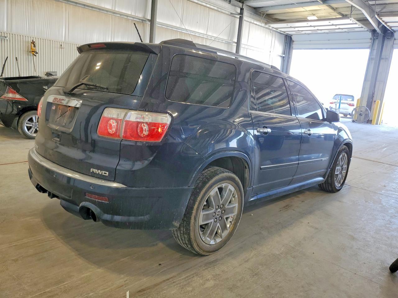 2012 GMC Acadia Denali - Фото 3