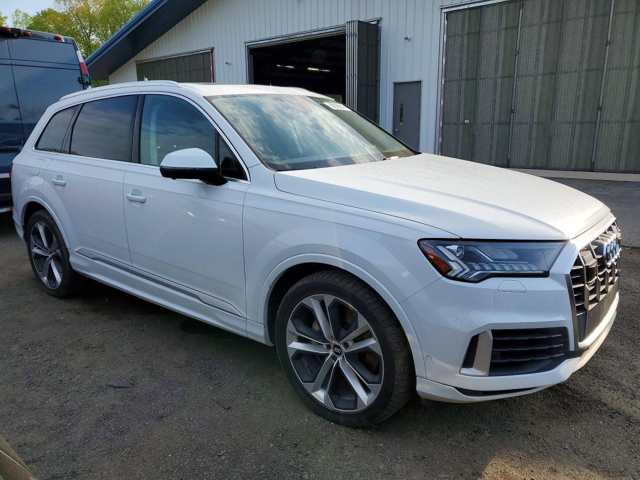2020 Audi Q7 Prestige - Image 4