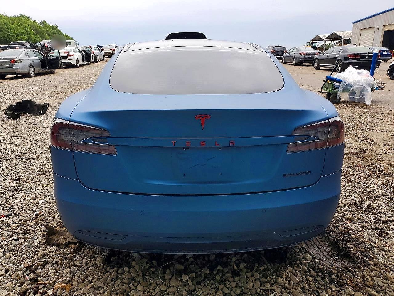 2016 Tesla Model S - Image 6