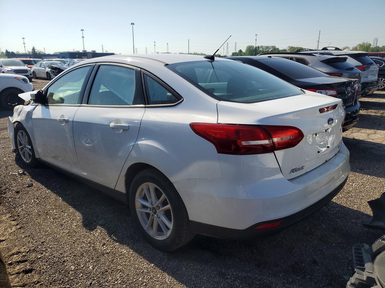 2018 Ford Focus Se - Image 2