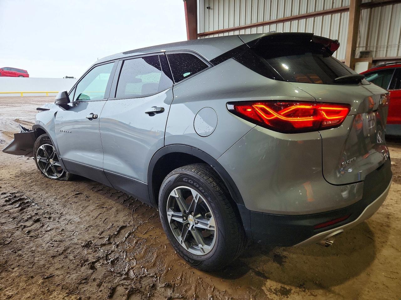 2025 Chevrolet Blazer 2Lt - Image 2