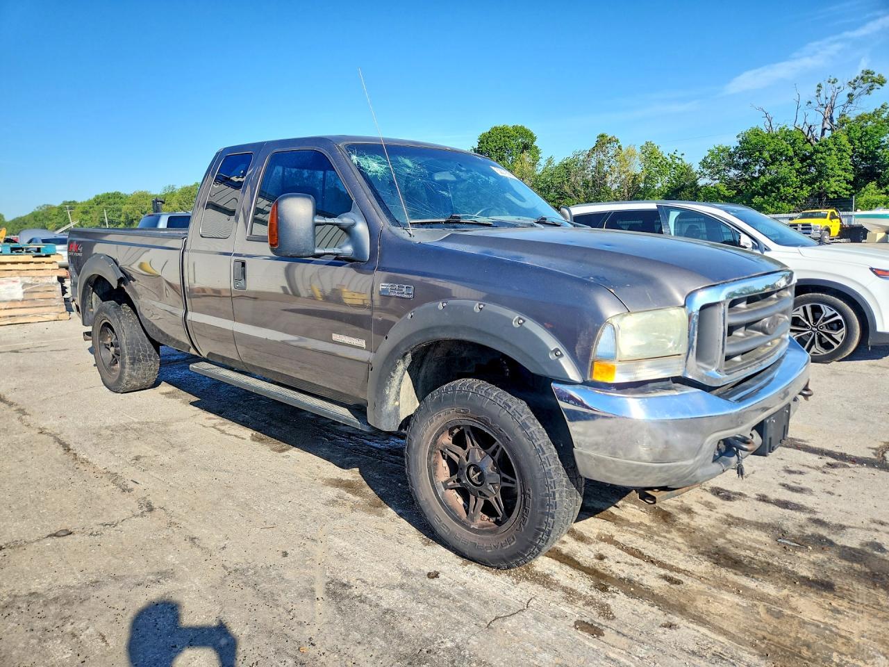 2004 Ford F250 Super Duty - Image 4