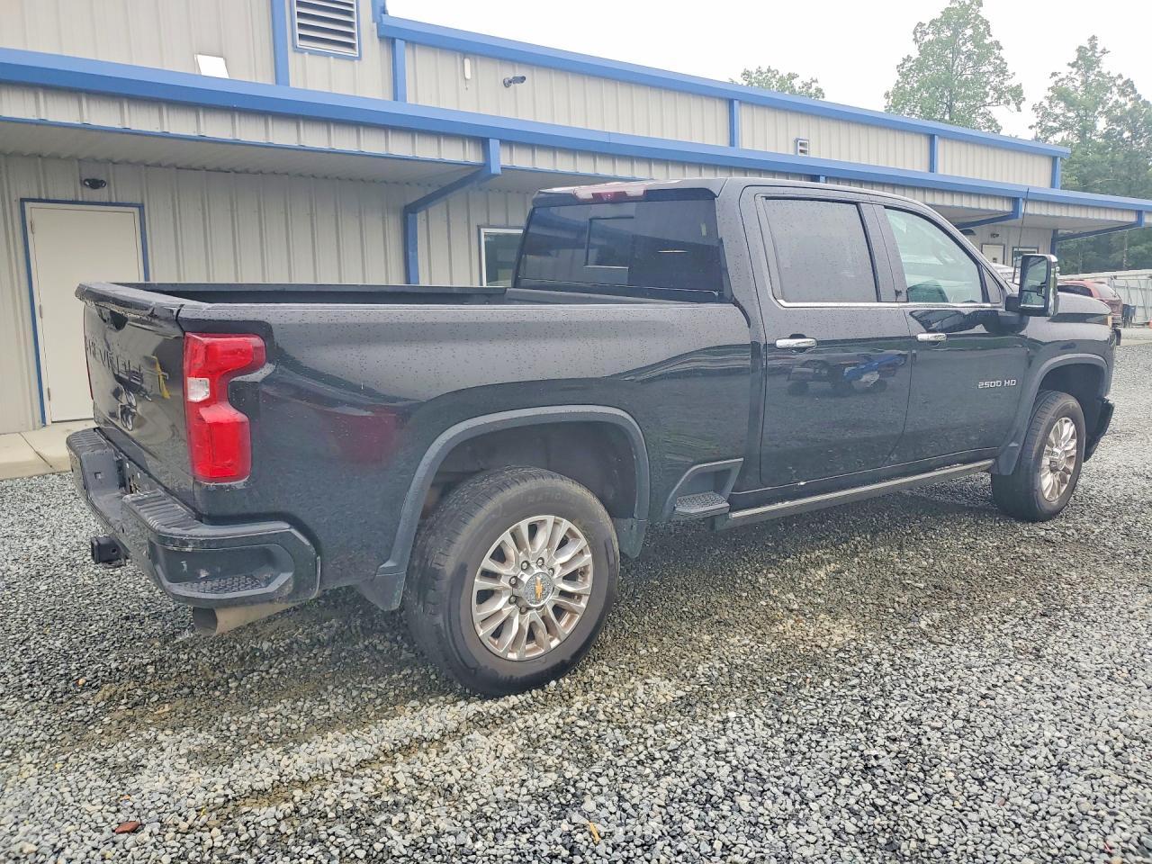 2023 Chevrolet Silverado K2500 High Country - Фото 3