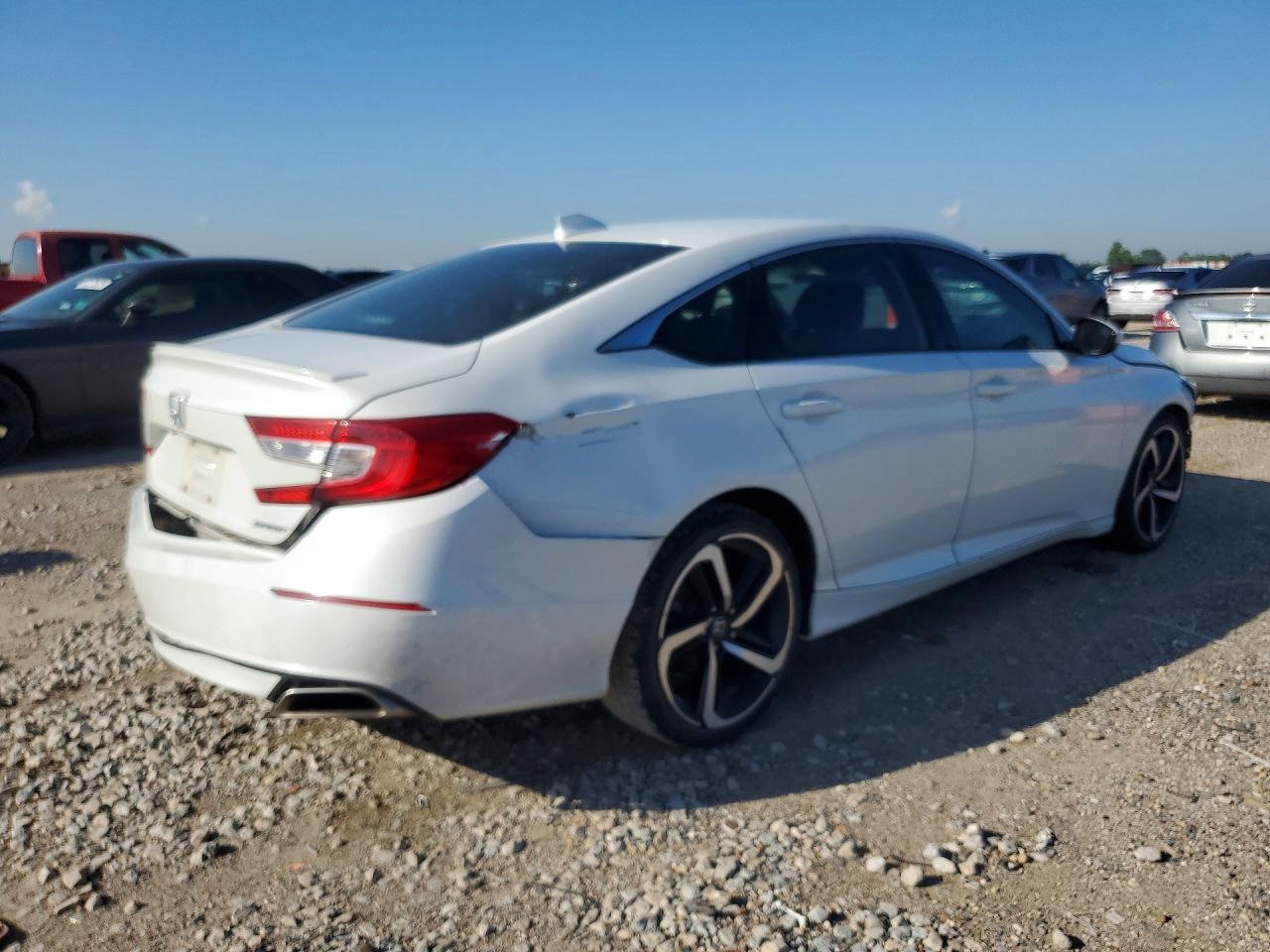 2019 Honda Accord Sport - Image 3