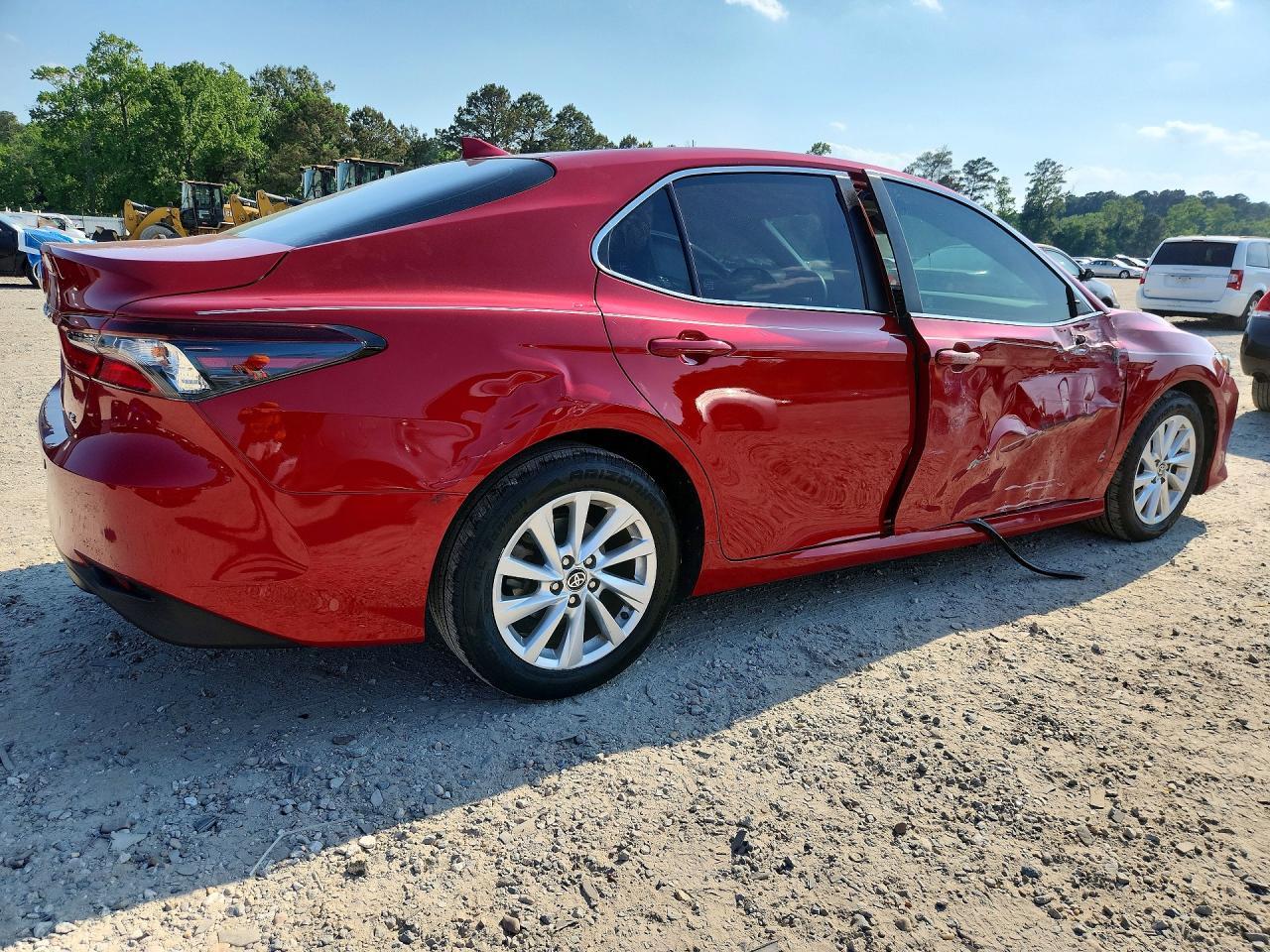 2024 Toyota Camry Le - Image 3